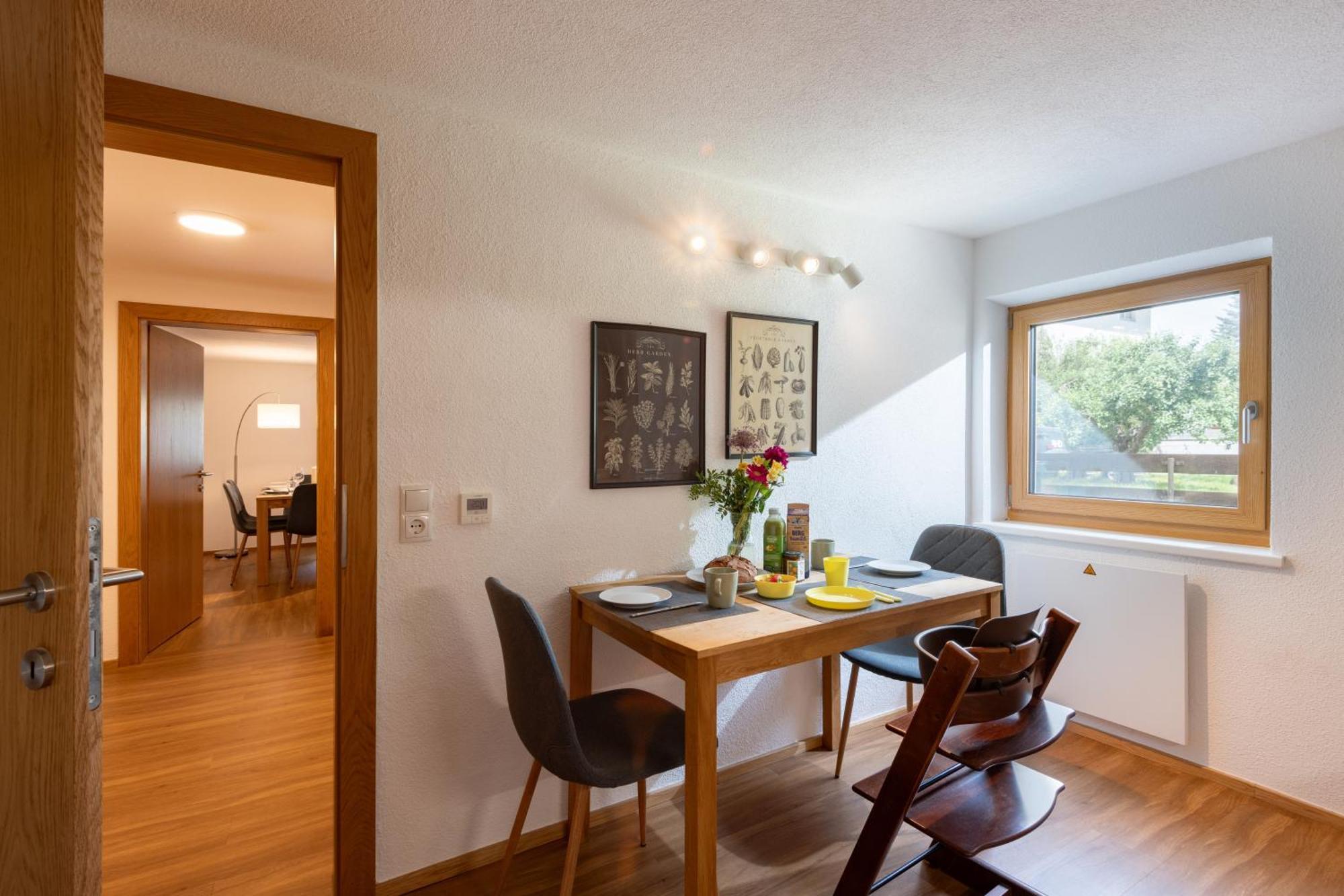 Modernes Apartment - 3 Schlafzimmer - 2 Kostenlose Parkplaetze Fügen Esterno foto